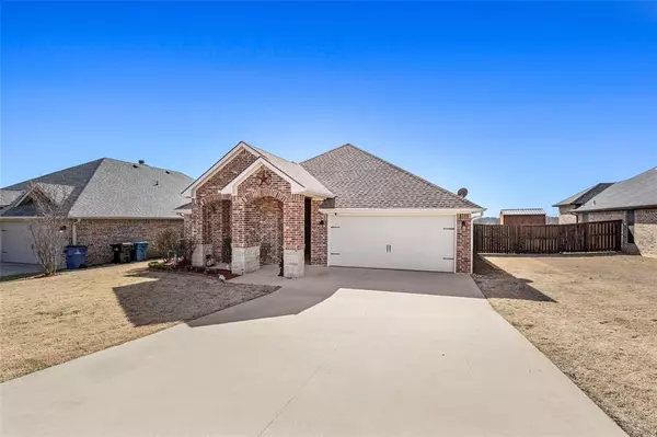 Denison, TX 75020,2805 S Lillis Lane