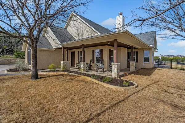 2118 Darby Dan Court, Granbury, TX 76049