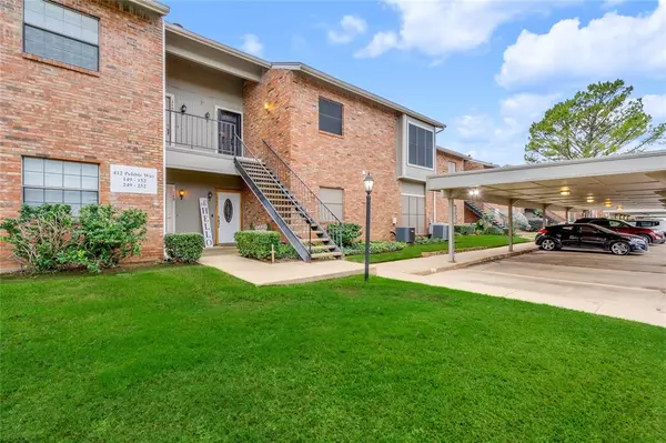 Arlington, TX 76006,412 Pebble Way #249