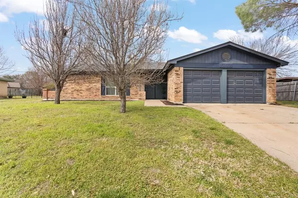 358 SW Rand Drive, Burleson, TX 76028