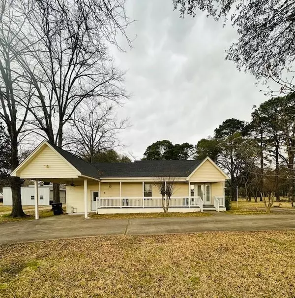 802 WALNUT, Springhill, LA 71075