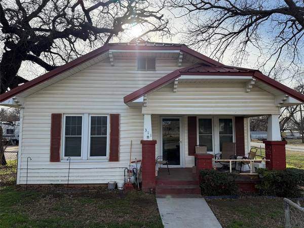 311 Young Street, Nocona, TX 76255