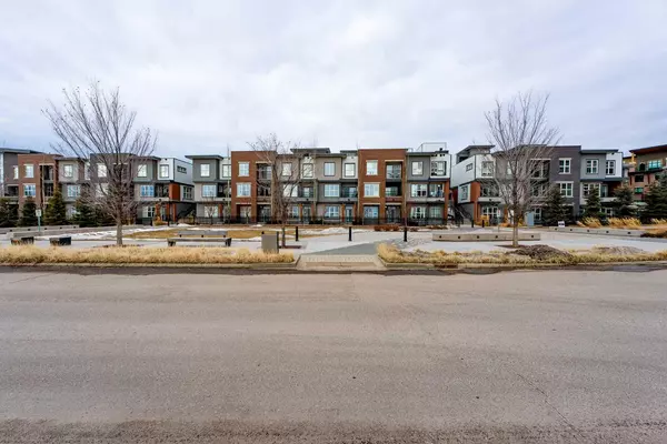 Calgary, AB T3E8A9,95 Burma Star RD Southwest #2309