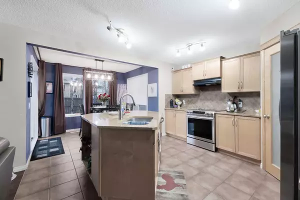 Calgary, AB T3R 1K8,33 Kincora LNDG Northwest