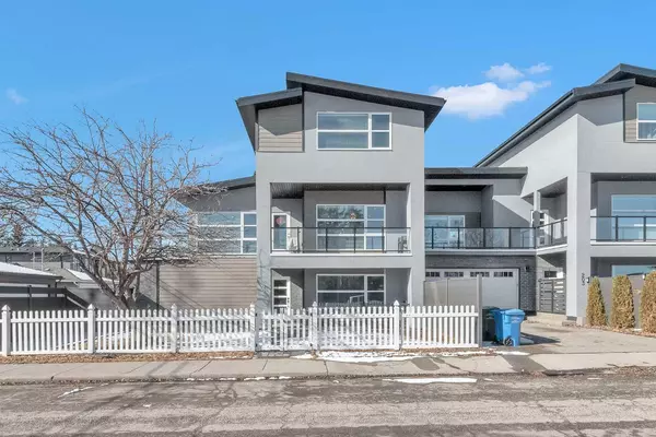 205 35A ST Southwest, Calgary, AB T3C1P6