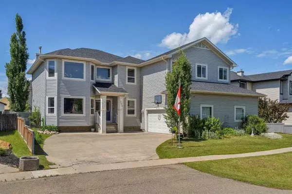 202 Canoe SQ SW, Airdrie, AB T4B2N6