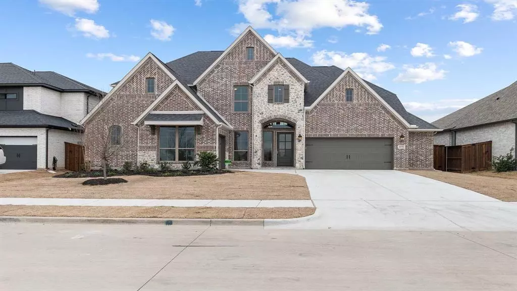 4234 Crown Run Road, Midlothian, TX 76065