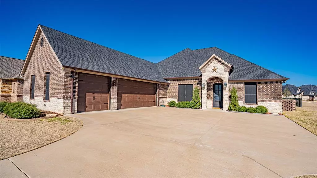 6335 Weatherby Road, Granbury, TX 76049