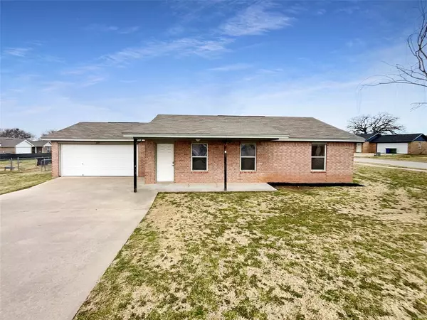 217 Dean Court, Granbury, TX 76049