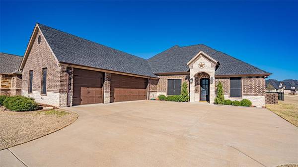 6335 Weatherby Road, Granbury, TX 76049