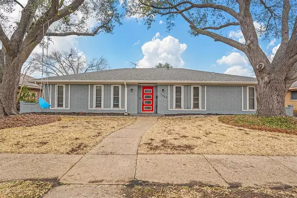 1529 Clear Point Drive, Garland, TX 75041