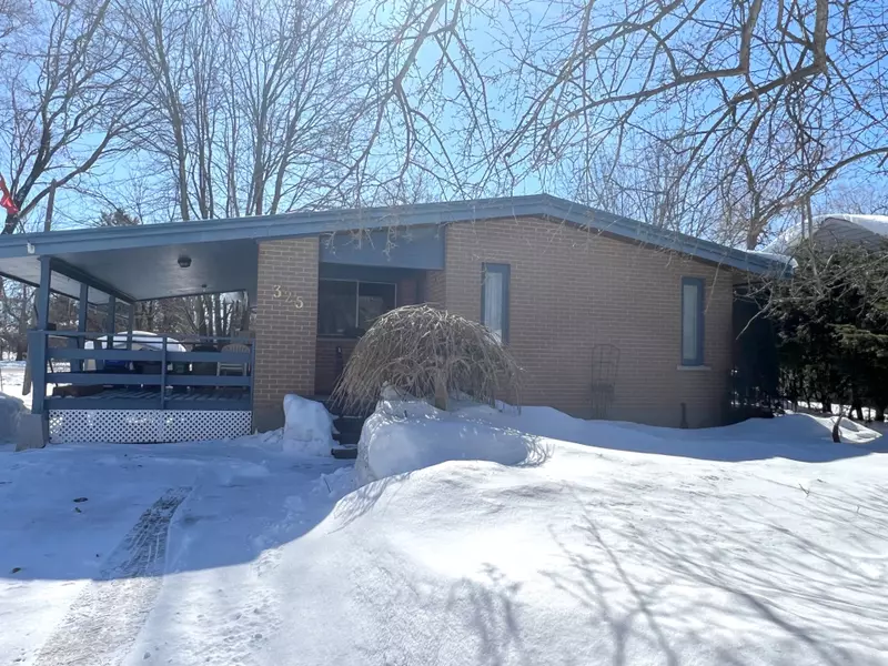 325 Delia ST, Orillia, ON L3V 1H1