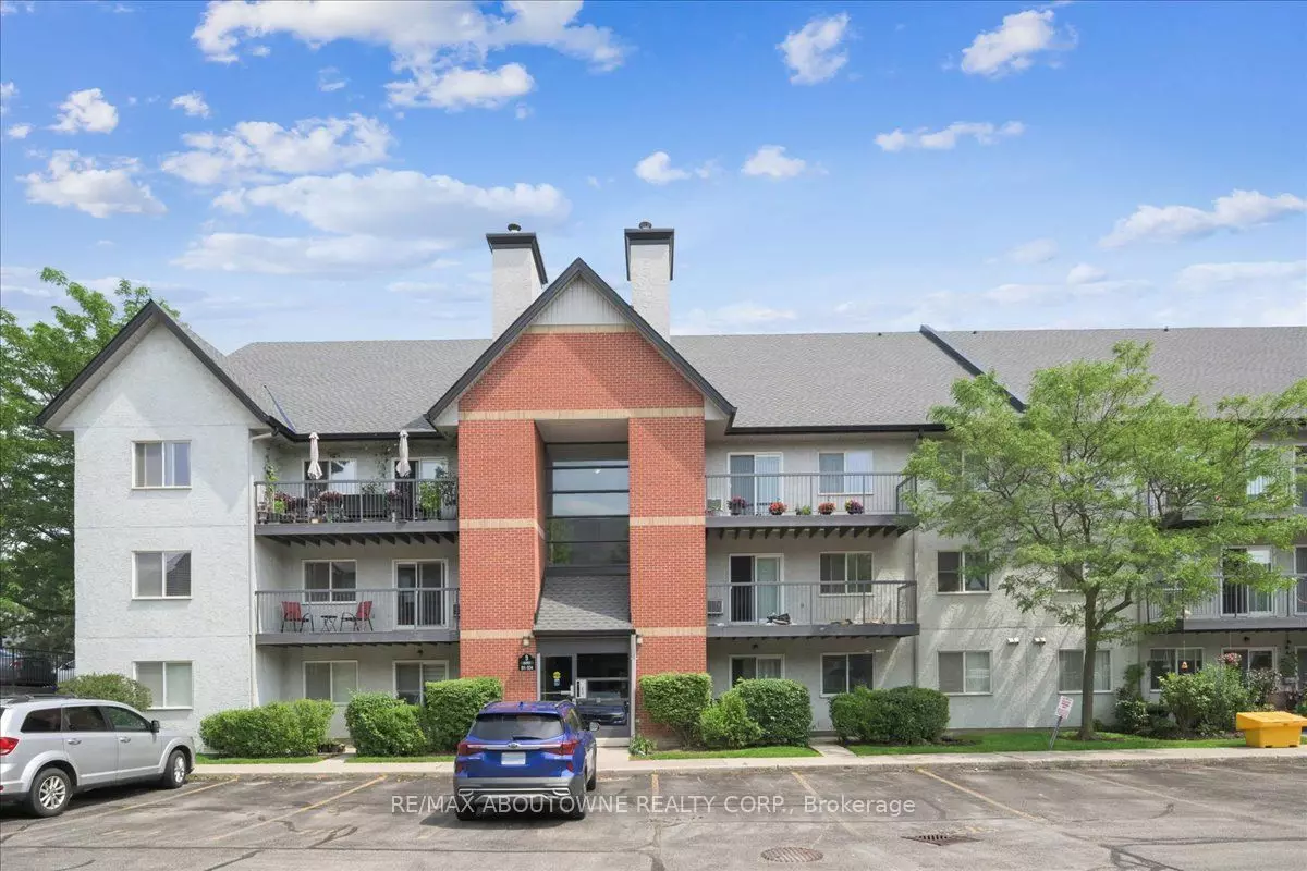 Oakville, ON L6M 2V7,1450 Glen Abbey Gate #921