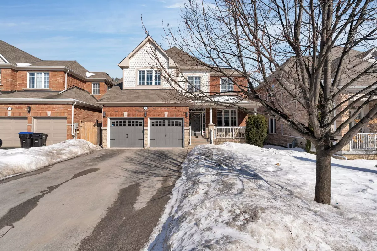 Bradford West Gwillimbury, ON L3Z 0G6,23 Mccann CRES