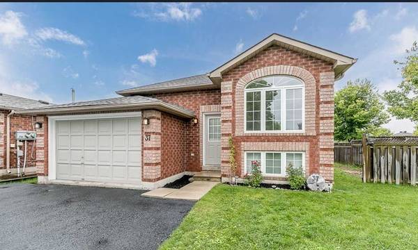 37 Ambler(Main Floor) Byway, Barrie, ON L4M 7A5