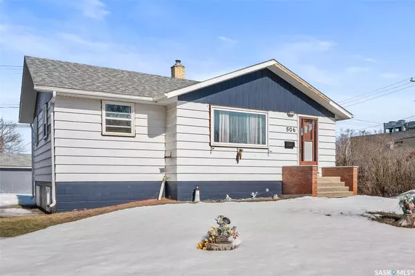 506 Lillooet STREET W, Moose Jaw, SK S6H 4Z5