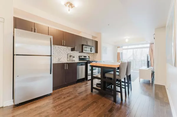 Ottawa Centre, ON K2P 1B5,429 Kent ST #407