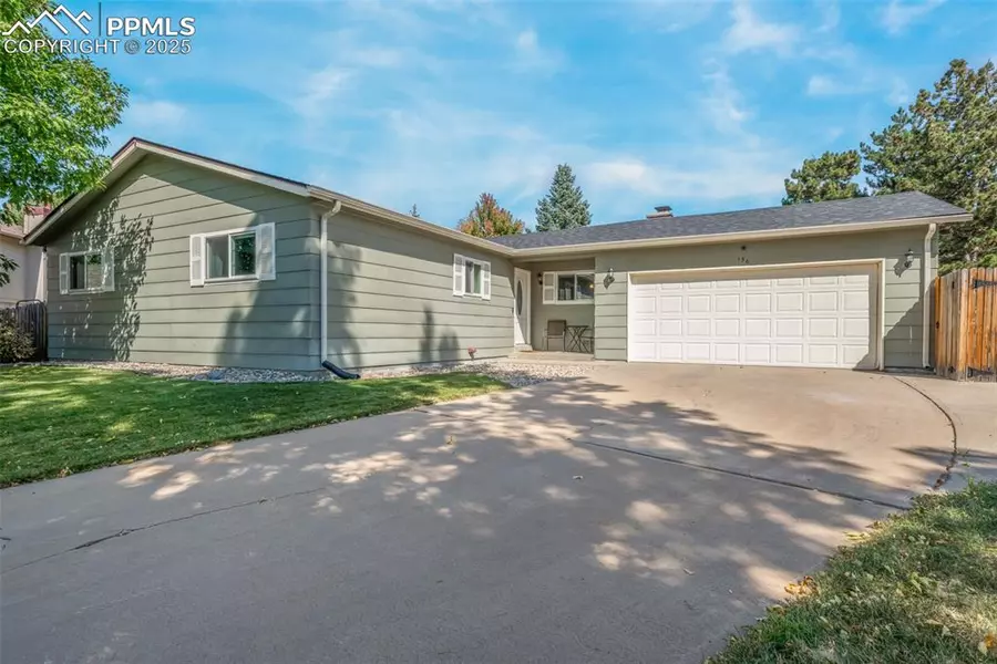 156 Johnson PL, Castle Rock, CO 80104