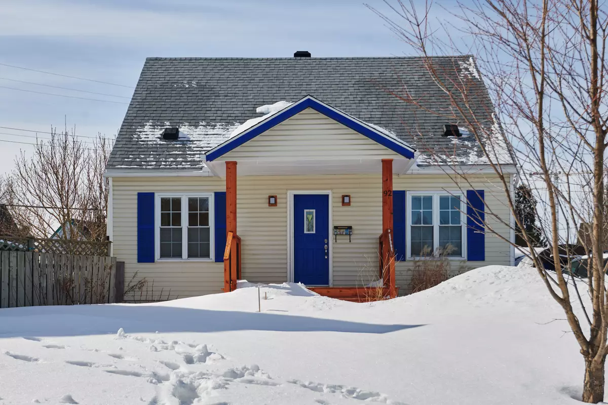 Carlington - Central Park, ON K1Z 7N8,92 Harrold PL