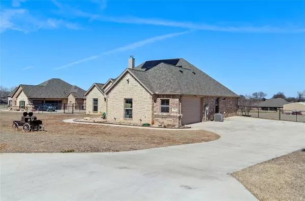 Springtown, TX 76082,308 Mary Hellen Court