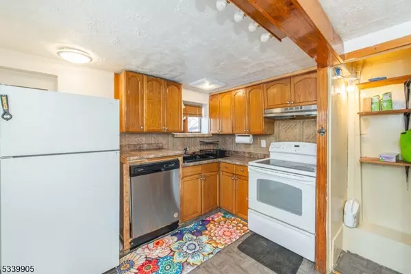 Hopatcong Boro, NJ 07843,13 Larsen Trl