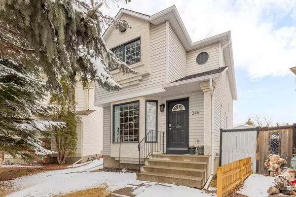 246 Coventry PL Northeast, Calgary, AB T3K 4C4