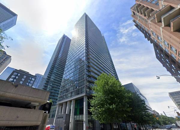 37 Grosvenor ST #1706, Toronto C01, ON M4Y 3G5