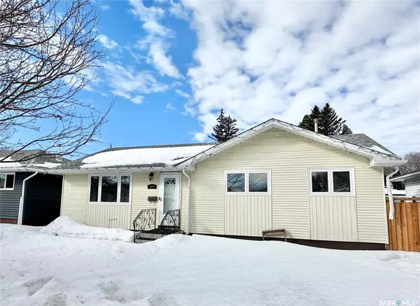 217 Witney AVENUE S, Saskatoon, SK S7M 3K1