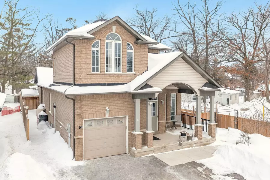 8 Elm DR, Wasaga Beach, ON L9Z 2L3