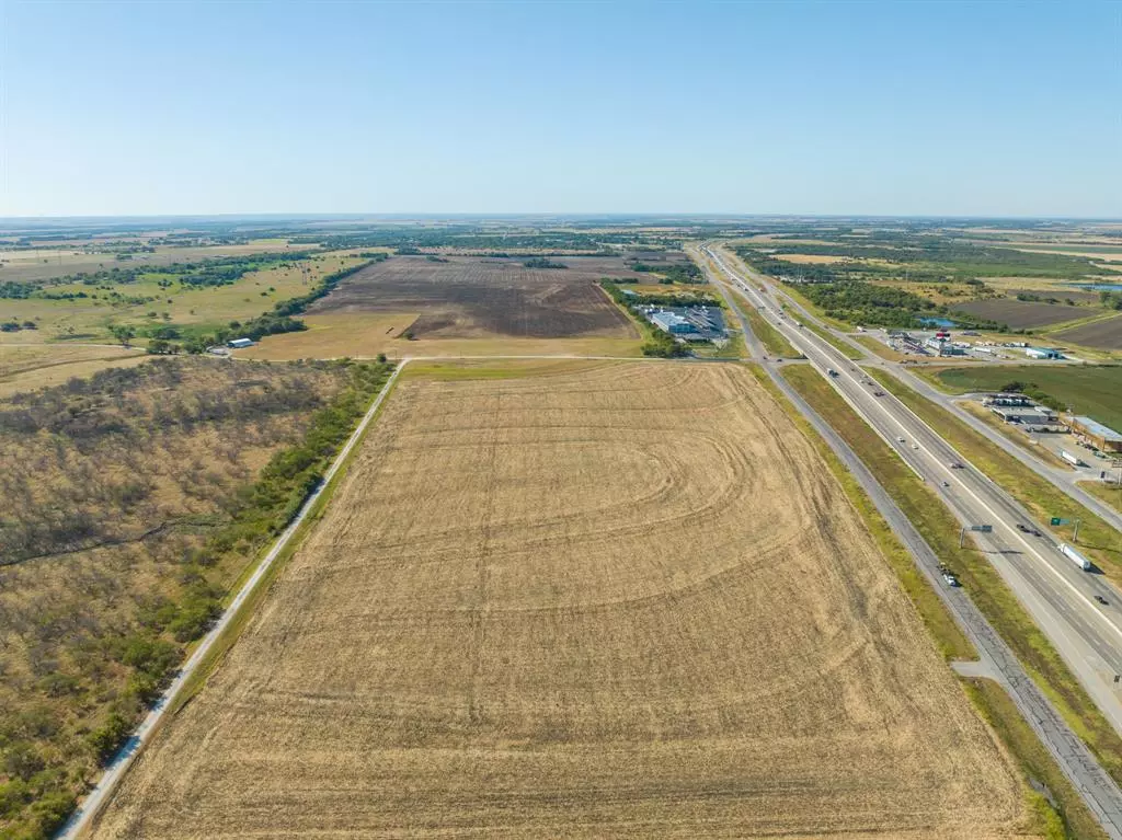 Abbott, TX 76621,I-35 W / Hcr 3115