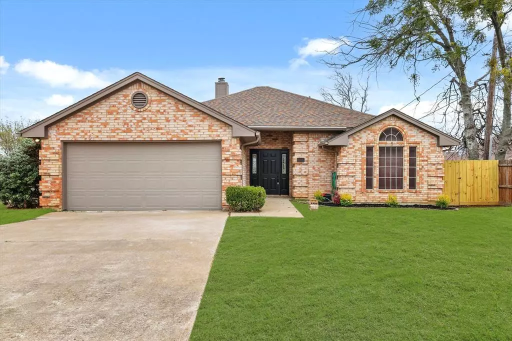 Burleson, TX 76028,544 NW Wintercrest Road