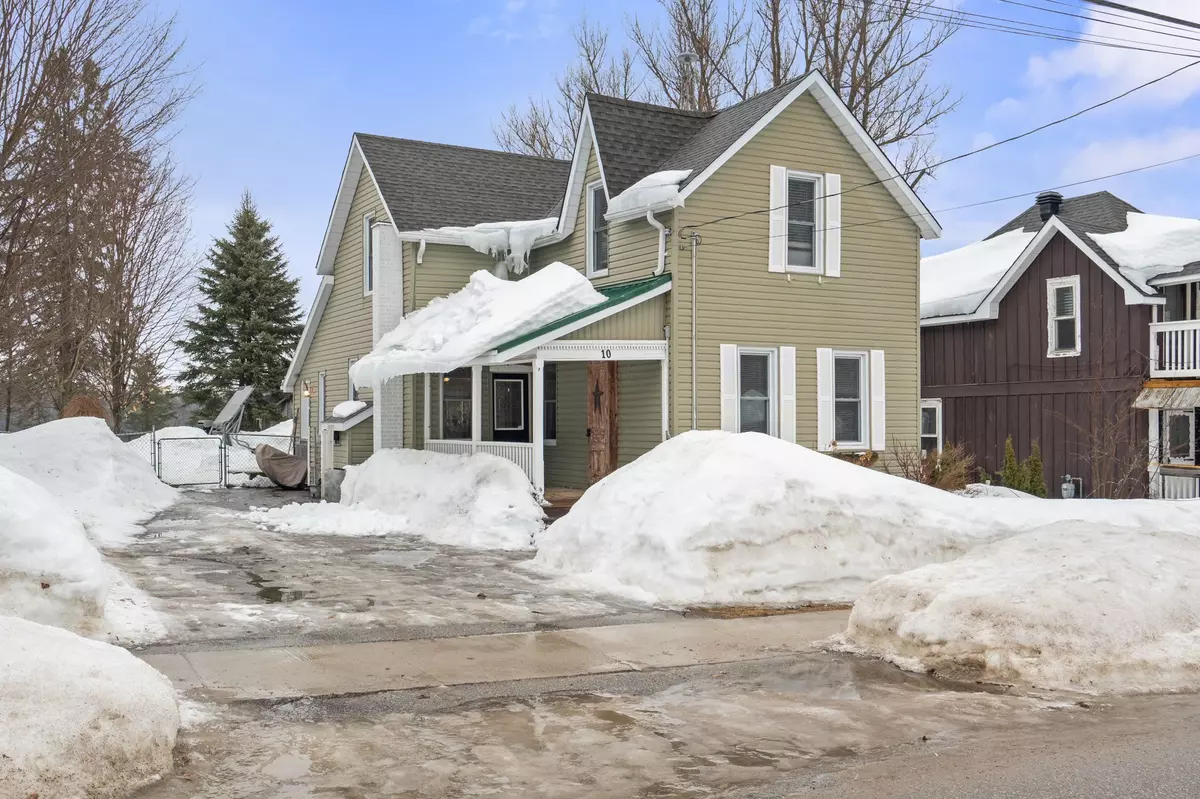 Springwater, ON L0L 1V0,10 Albert ST E