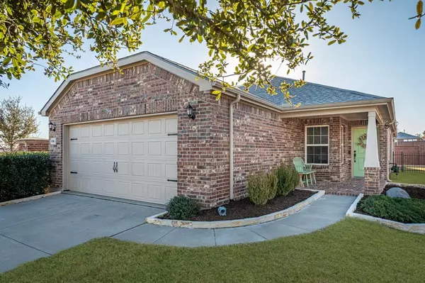 8096 Cool River Drive, Frisco, TX 75036