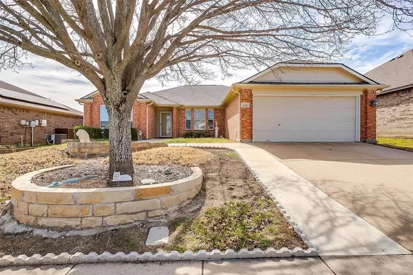 405 Lone Star Drive, Justin, TX 76247