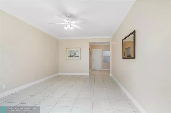 Hollywood, FL 33019,315 Van Buren St  #105B