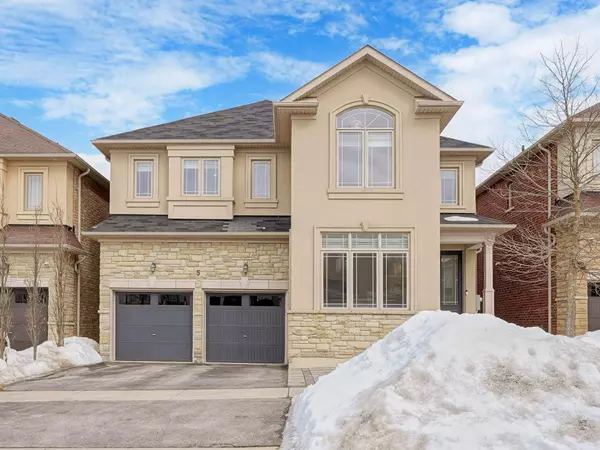 5 Pavarotti ST, Richmond Hill, ON L4E 0R5