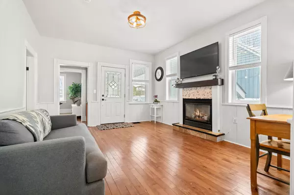 Springwater, ON L0L 1V0,10 Albert ST E