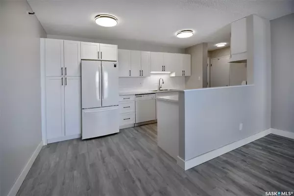 Saskatoon, SK S7K 1E3,5 Columbia DRIVE #119