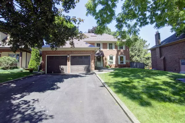 1760 Solitaire CT, Mississauga, ON L5L 2P3