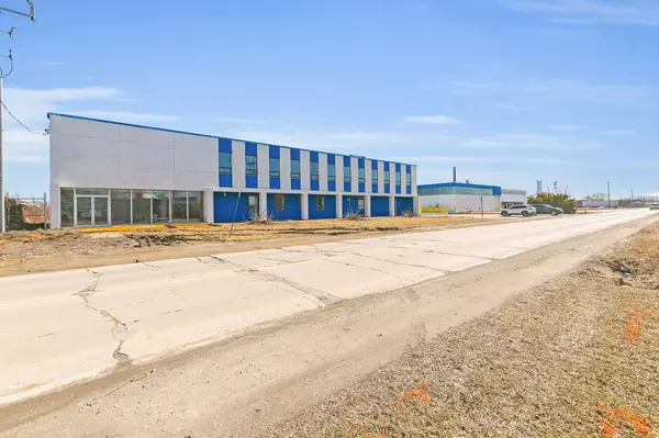 Windsor, ON N8X 4G4,3324 Marentette AVE E
