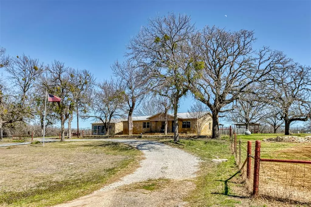 Glen Rose, TX 76043,3138 S Highway 144