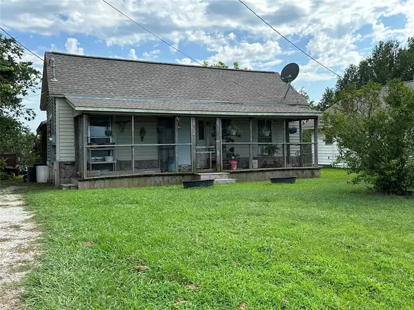 532 W Hughes Street, Collinsville, TX 76233