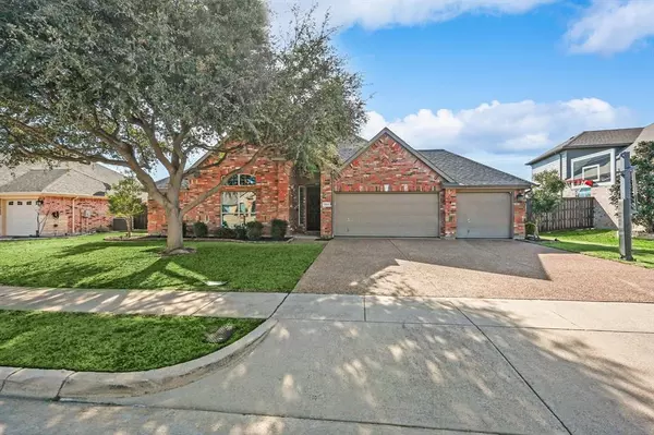 354 Cedar Crest Drive, Justin, TX 76247