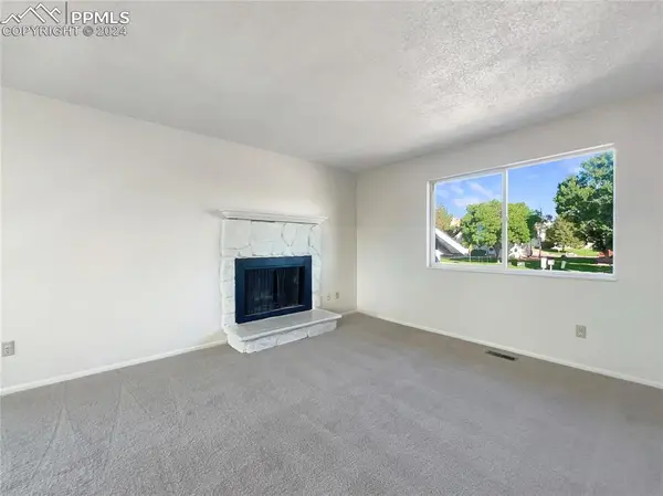 6935 Palmer Park BLVD, Colorado Springs, CO 80915
