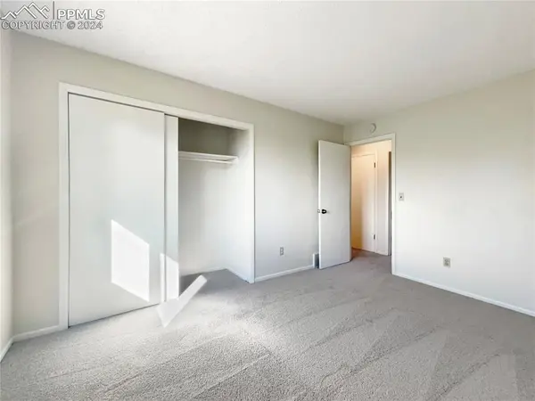 6935 Palmer Park BLVD, Colorado Springs, CO 80915