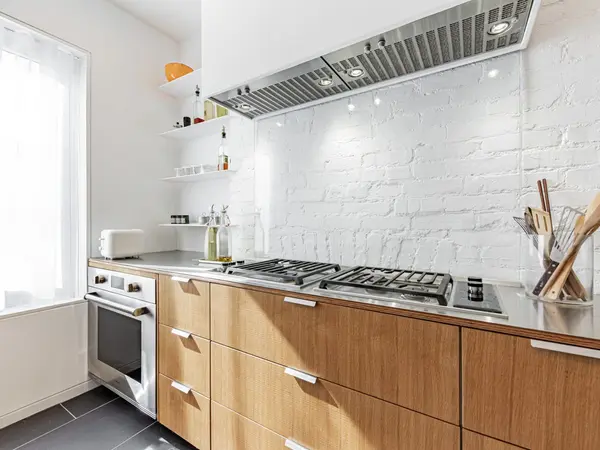 46 Duggan AVE, Toronto C02, ON M4V 1Y2