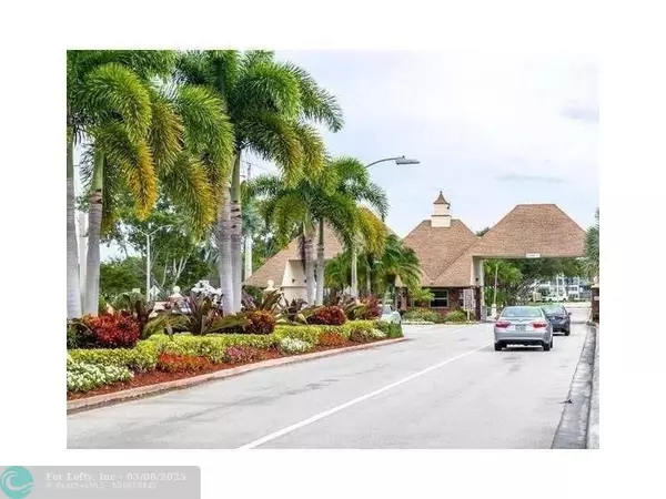 Boca Raton, FL 33434,380 Fanshaw J  #380