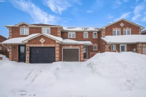 14 Weymouth RD, Barrie, ON L4M 6R9