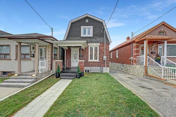 240 Rosethorn AVE, Toronto W03, ON M6M 3L1