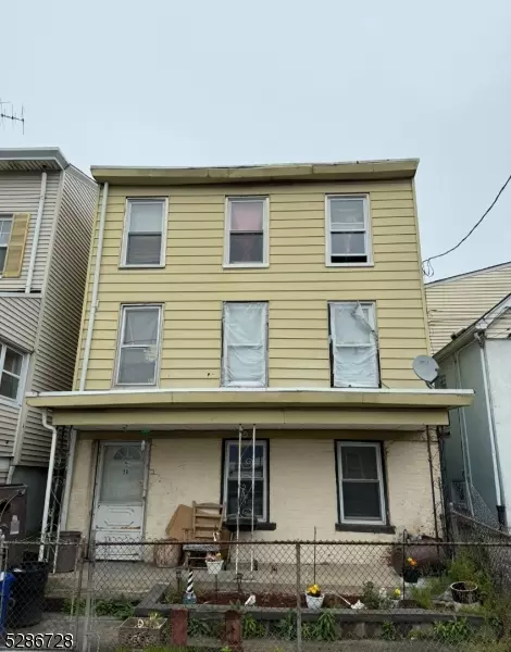 28 Albion Ave, Paterson City, NJ 07502